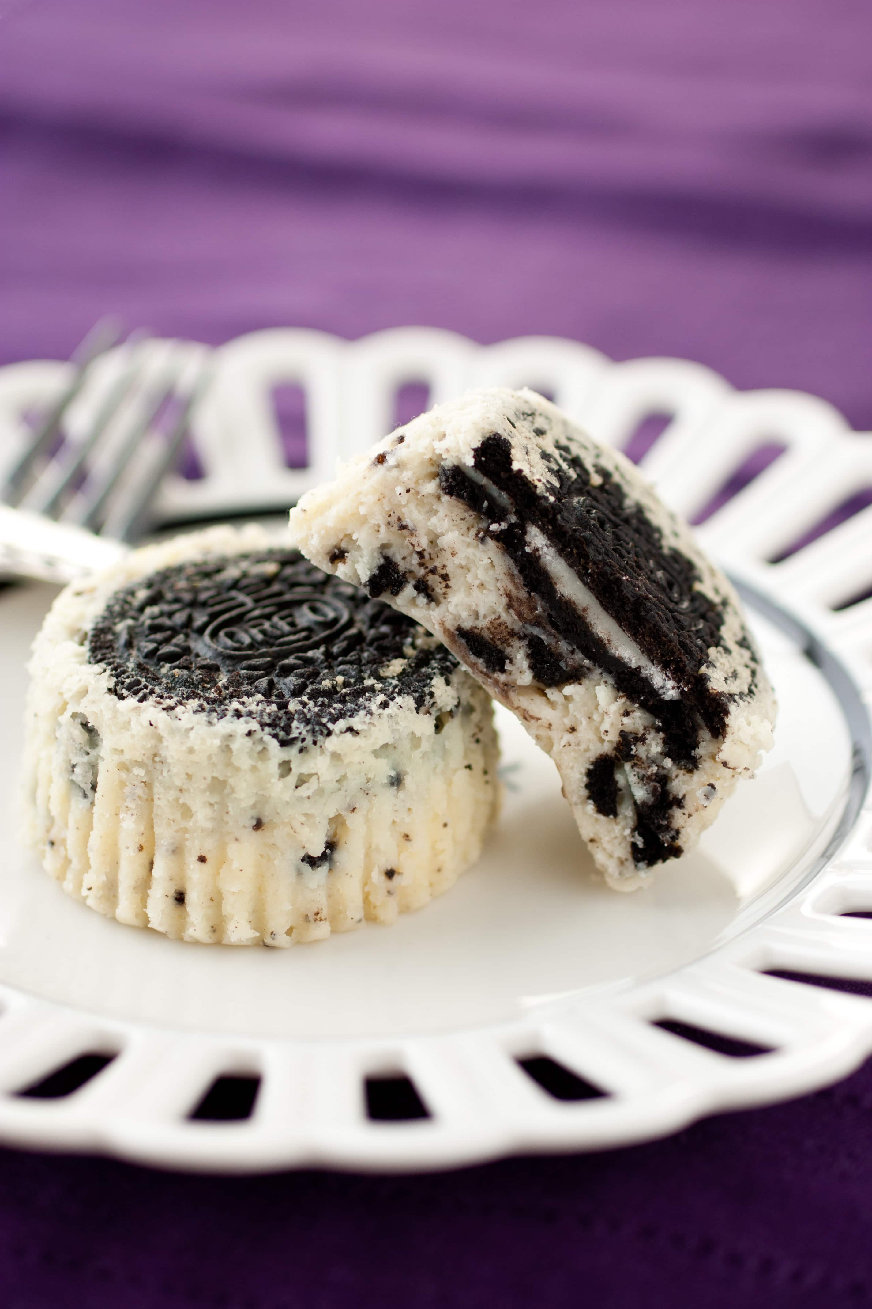 Cookies and Cream Mini Cheesecakes: Ideal Party & Portion Control